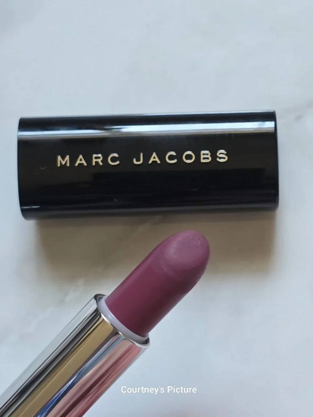 Marc Jacobs VINYL DREAM Le Marc Lip Creme Lipstick (0.12 oz.)